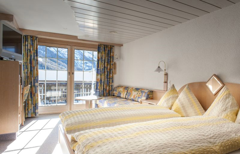 Doppelzimmer superior Nr. 35 Hotel Tenne Saas-Fee