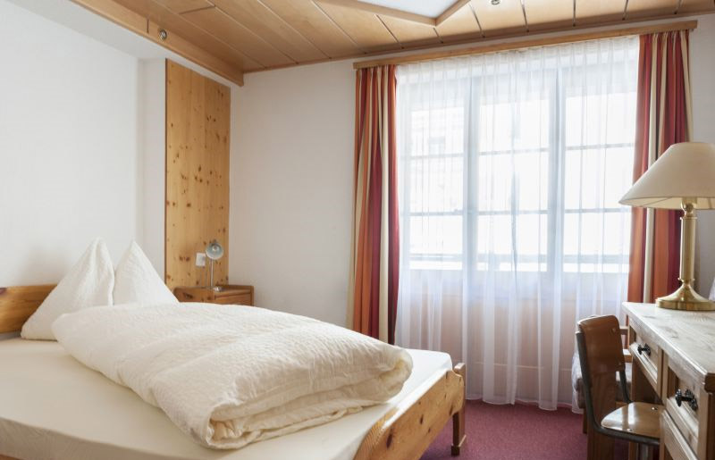 Einzelzimmer simpel Nr. 12 Hotel Tenne Saas-Fee